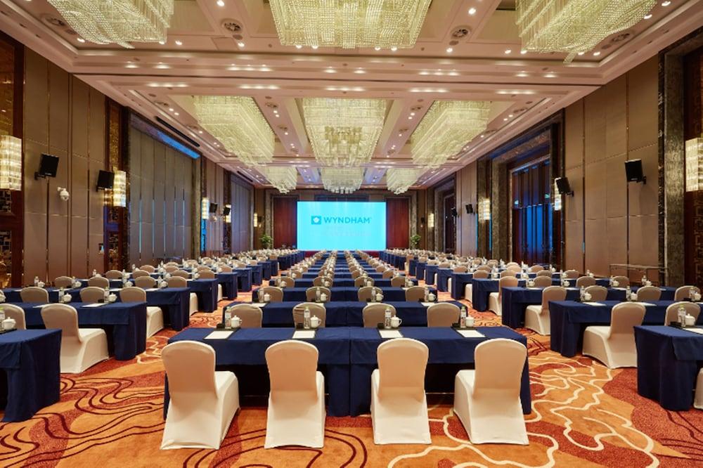 Wyndham Jingzhou Hotel Exterior photo