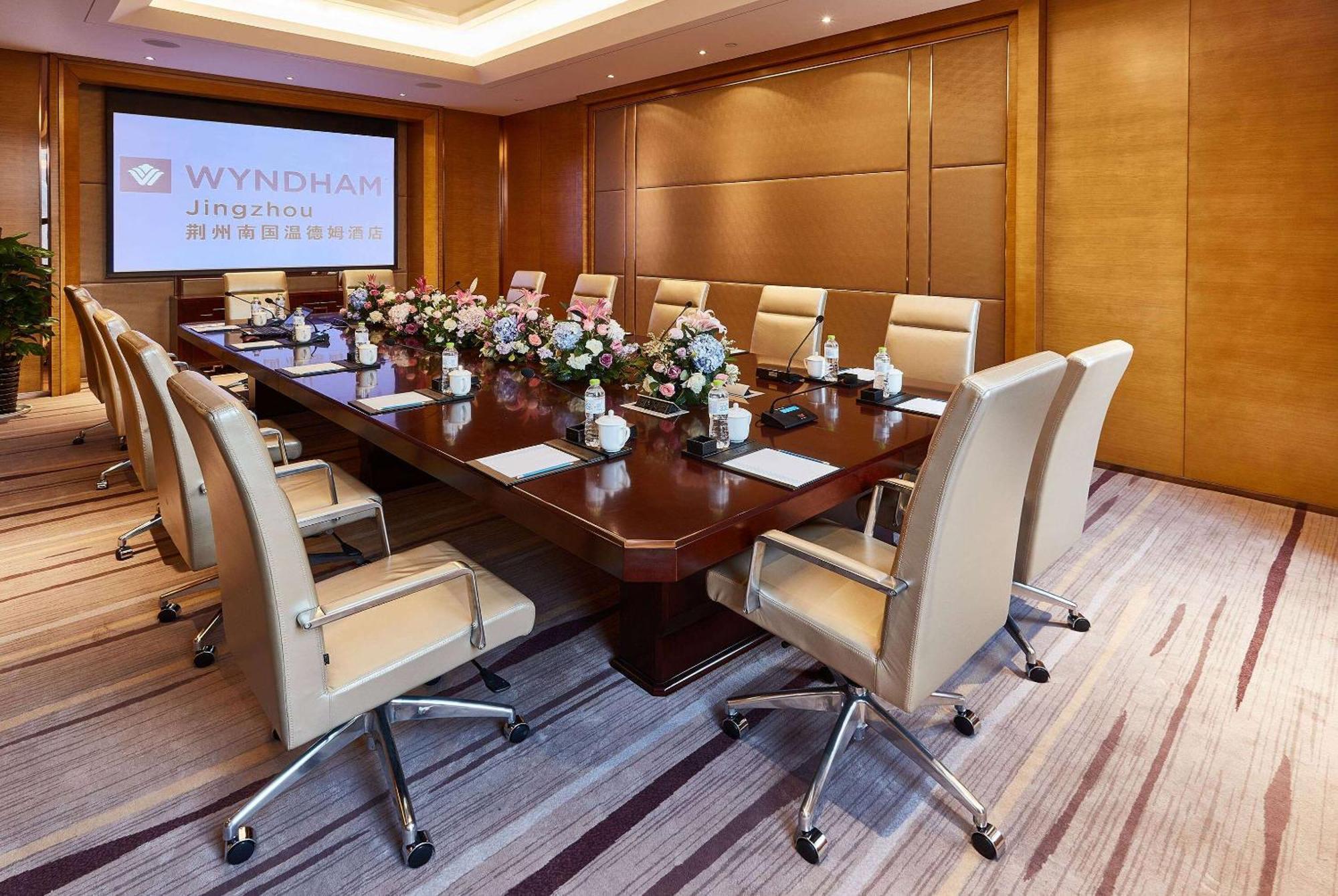 Wyndham Jingzhou Hotel Exterior photo